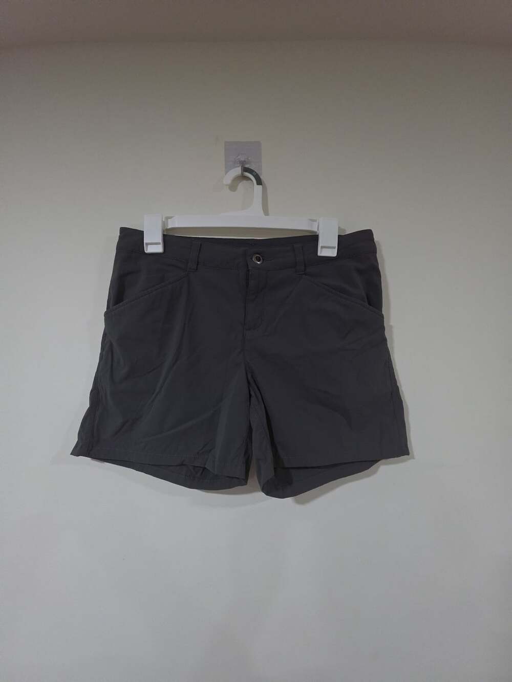 Patagonia Quandary Shorts Size 6 Gray Hiking Stretch